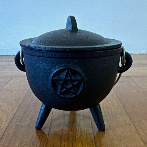 Black cast iron leg cauldron - cast,
